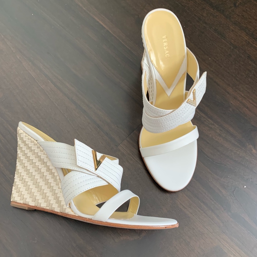 🆕 Versace Wedges